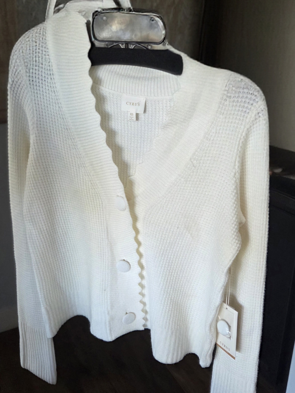 Cyrus Women's Cream Scallop Edge Button-Front Knit Cardigan NWT